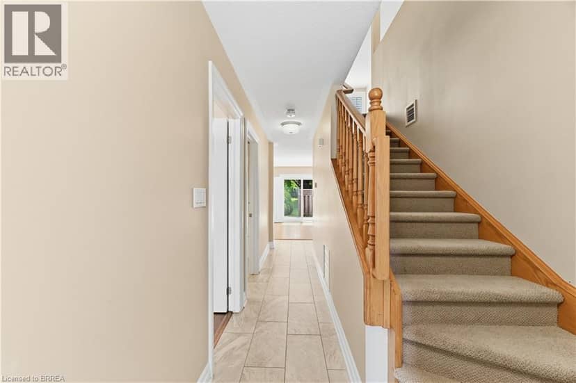 29 ARCHDEACON CLARK Trail, Hamilton, photo 7