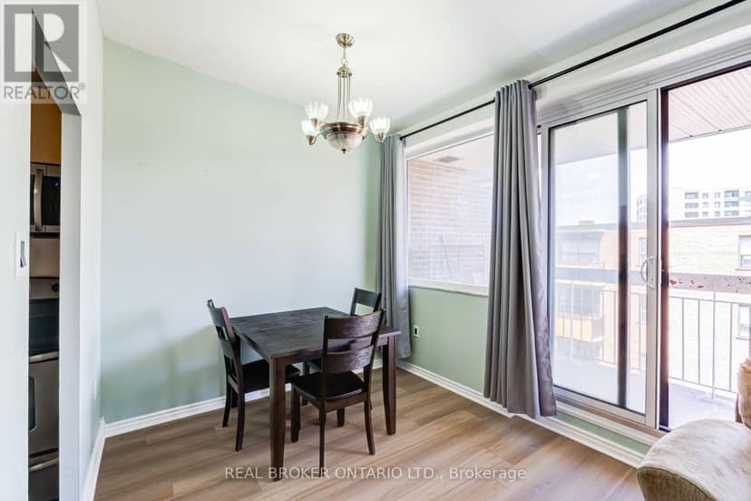402 - 4060 Lawrence Avenue E — photo 9 of 26