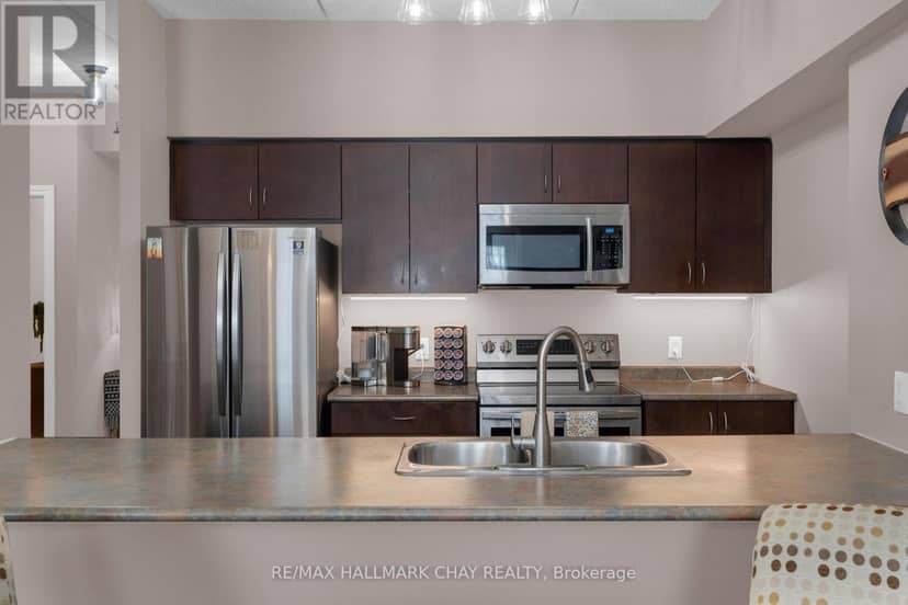 109 - 486 Laclie Street — photo 4 of 22