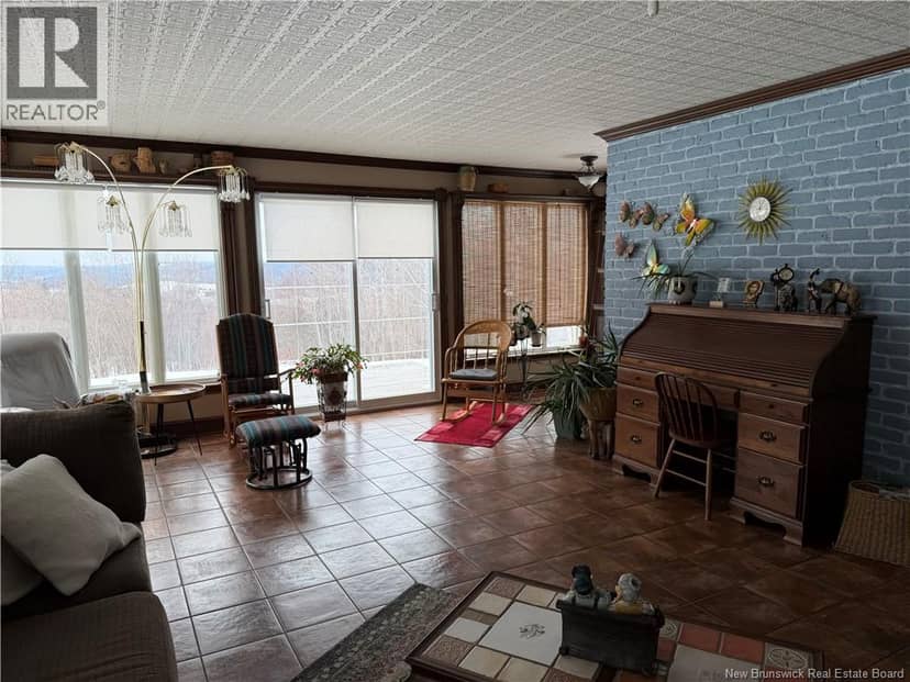 648 TOUSSAINT Road — photo 17 of 33