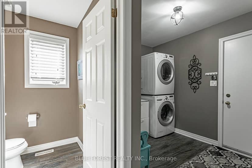 14 Eric Drive — photo 18 of 40