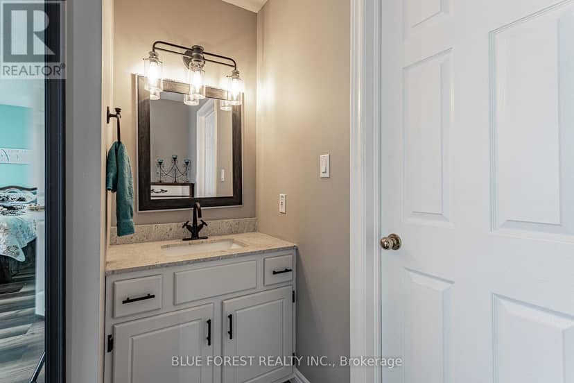 14 Eric Drive — photo 25 of 40