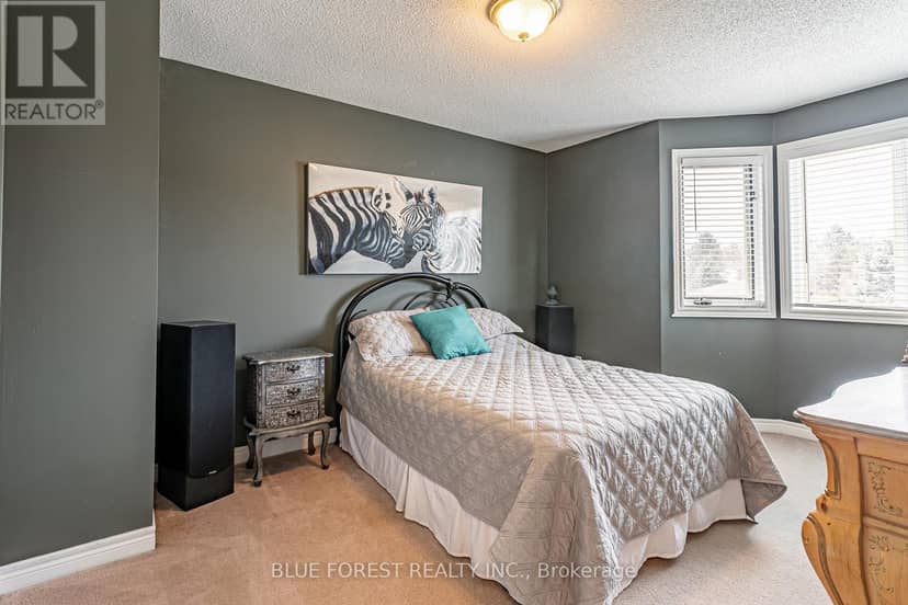14 Eric Drive — photo 27 of 40