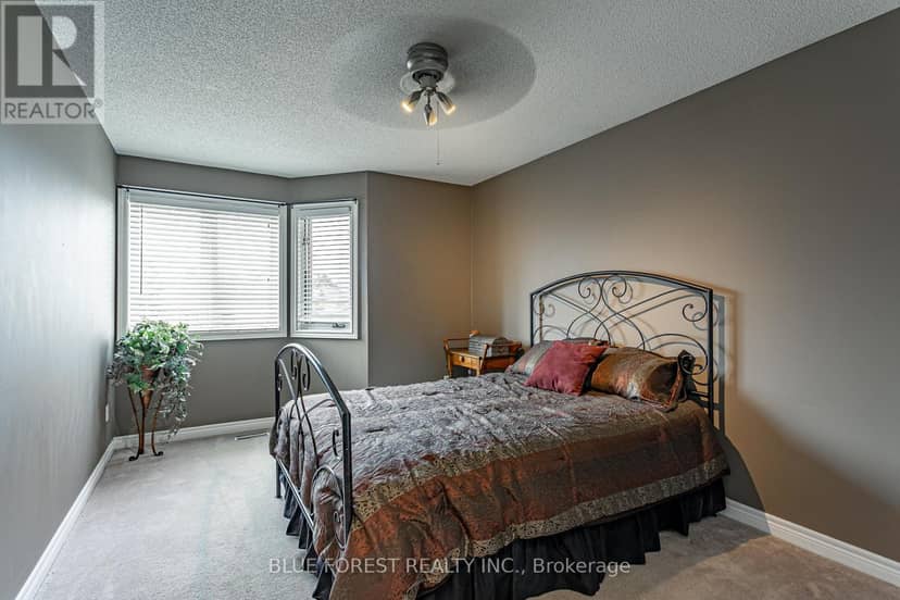 14 Eric Drive — photo 29 of 40