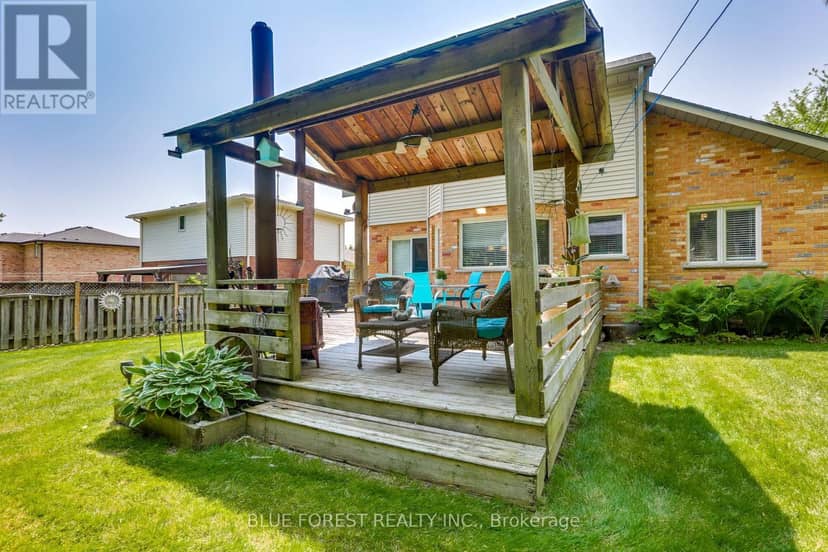 14 Eric Drive — photo 36 of 40
