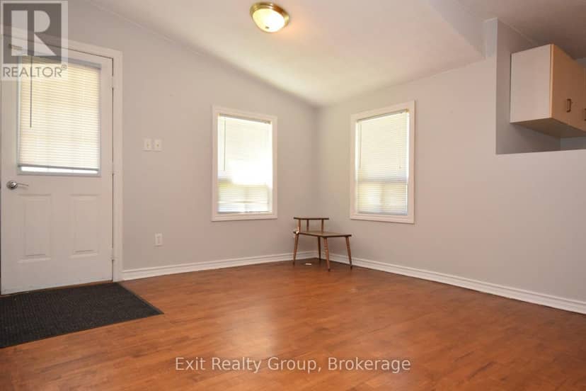 64 George Street — photo 3 of 17