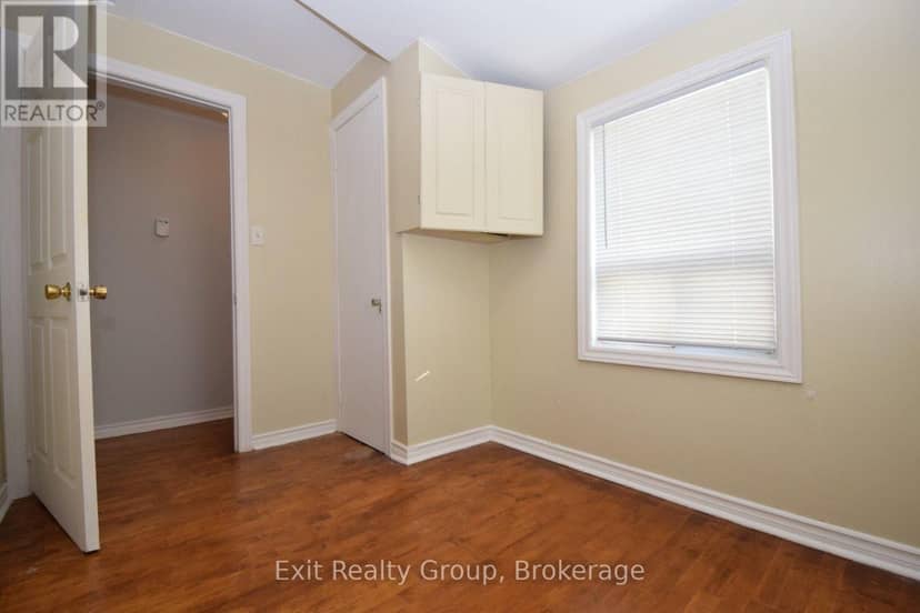 64 George Street — photo 9 of 17