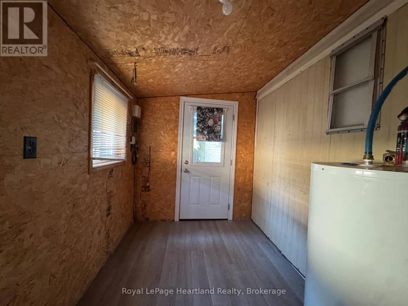 4 Trailer Park Road — photo 18 of 19