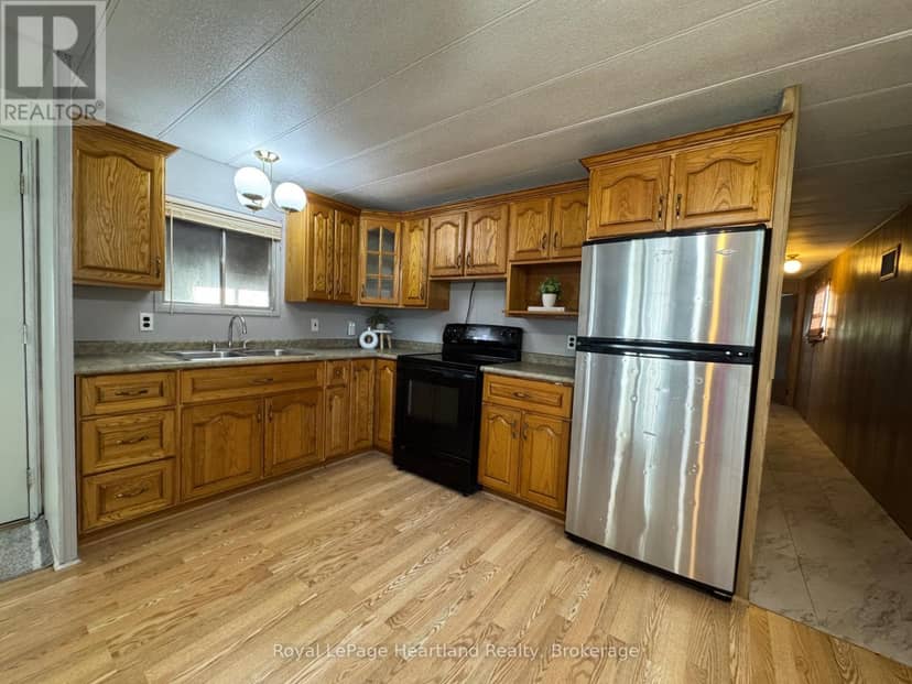 4 Trailer Park Road, Minto, photo 7