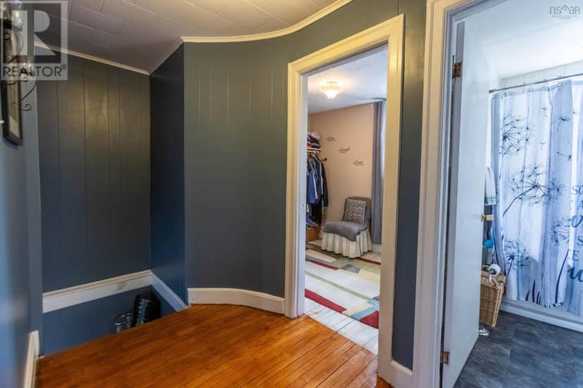 137 Main Street — photo 32 of 38