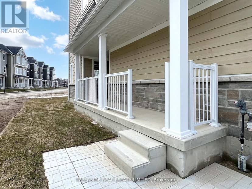 18 Lana Circle — photo 3 of 29