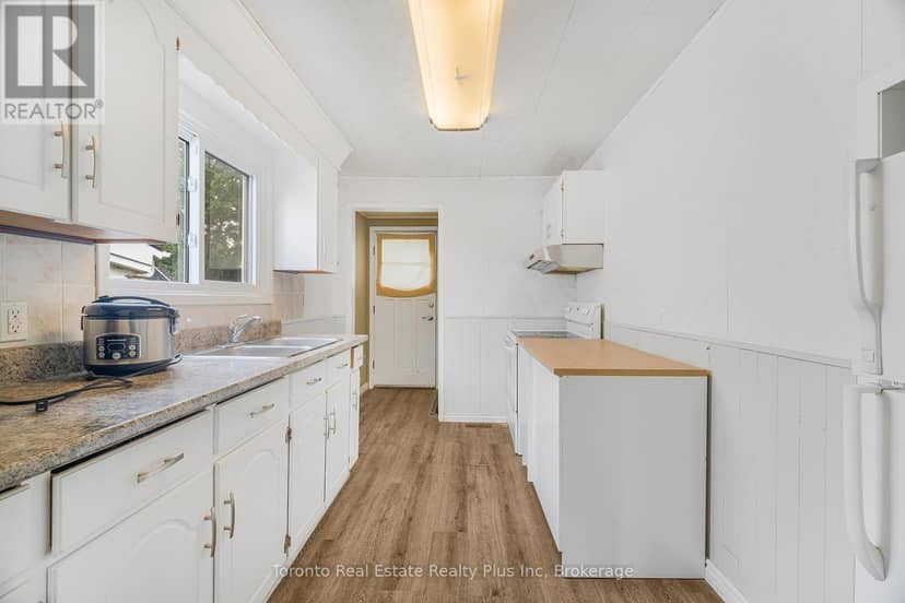 6183 Skinner Street — photo 12 of 27