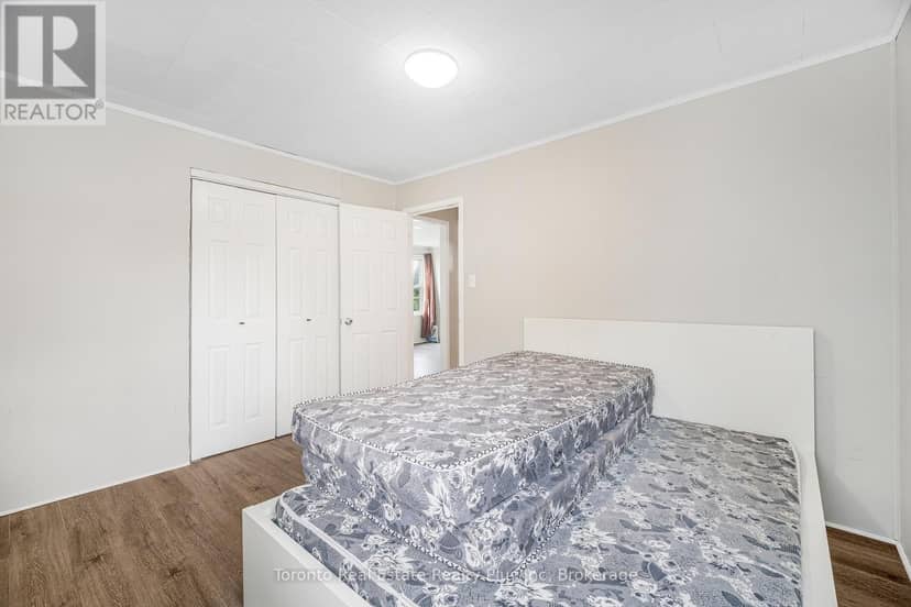 6183 Skinner Street — photo 9 of 27