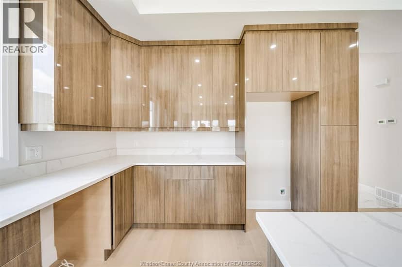 4519 Valerio Crois — photo 20 of 40