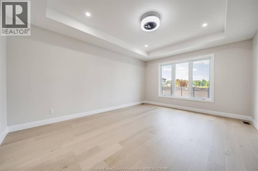 4519 Valerio Crois — photo 22 of 40