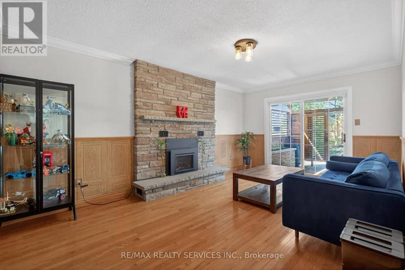 2 Dunbar Drive — photo 15 of 40