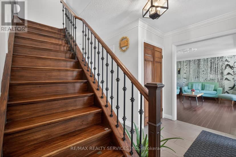 2 Dunbar Drive — photo 21 of 40