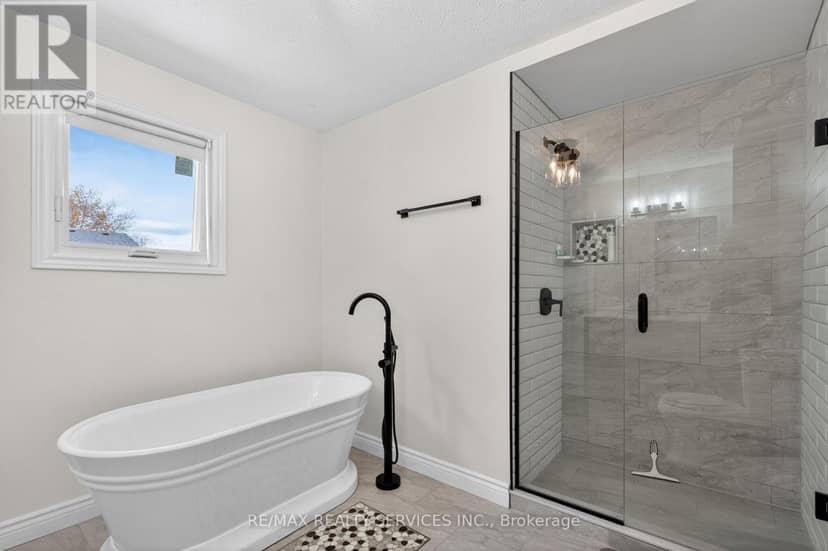 2 Dunbar Drive — photo 27 of 40