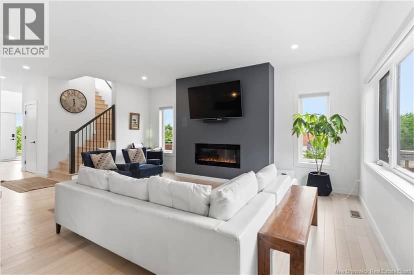 173 Dickey Boulevard — photo 10 of 40