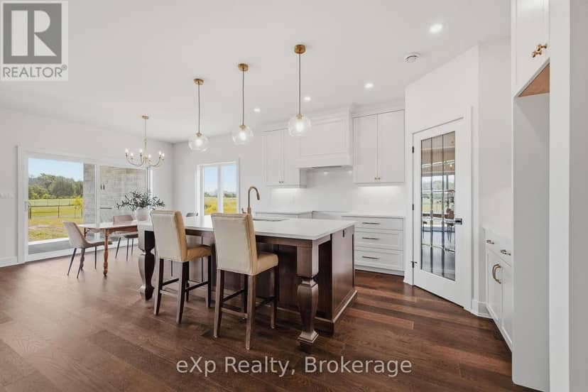 1036 Walton Avenue N — photo 13 of 40
