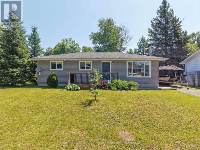 7 Birch Crescent, Temagami, photo 2