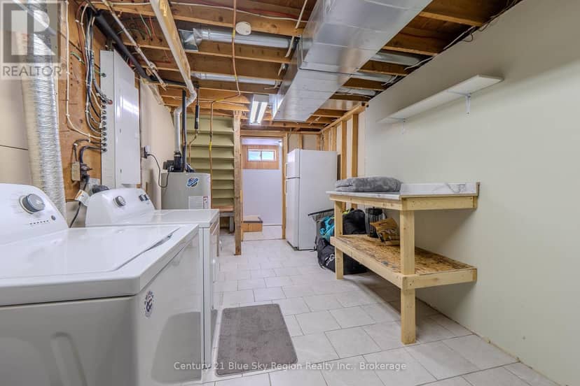 7 Birch Crescent — photo 23 of 29