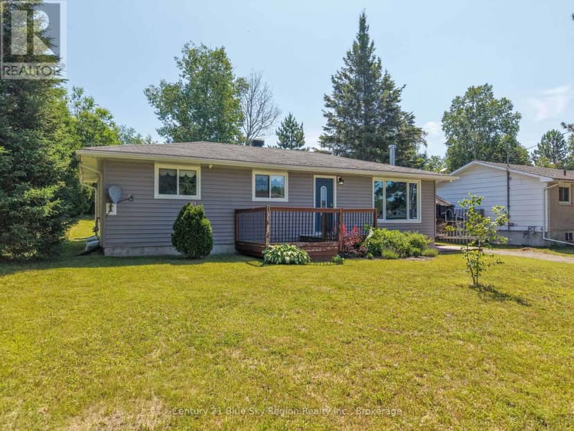 7 Birch Crescent, Temagami, photo 3