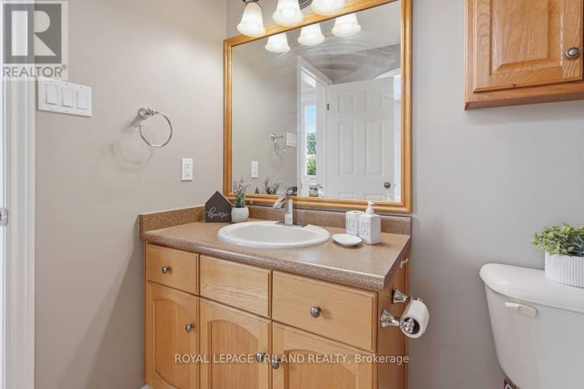 713 Thistlewood Drive — photo 23 of 40