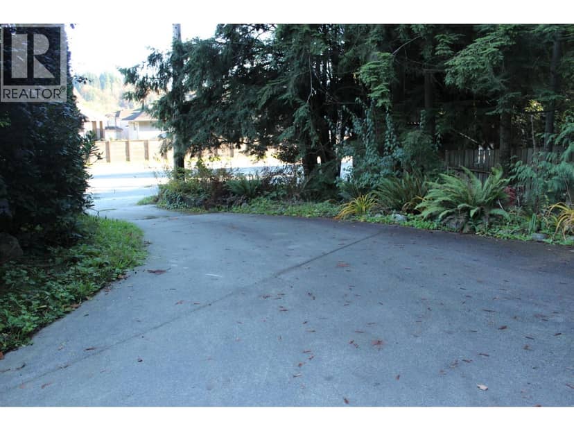 1472 PIPELINE ROAD, Coquitlam, photo 5