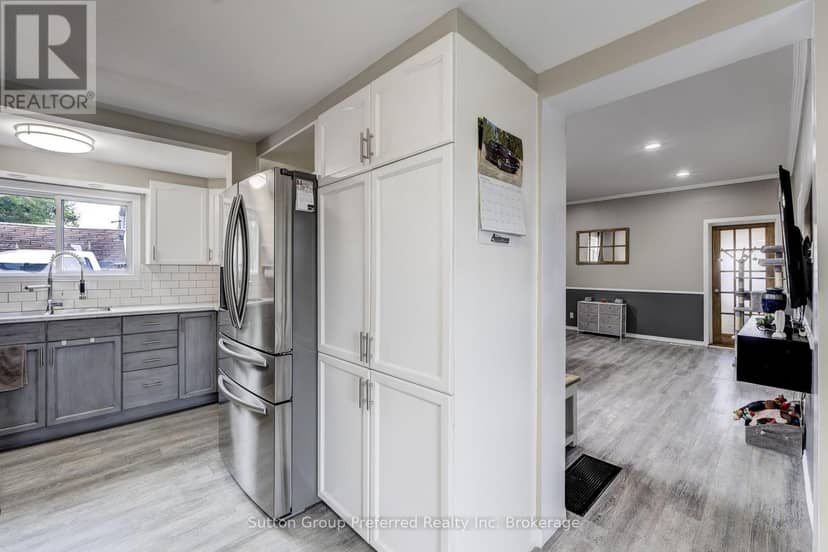 685744 Main Street — photo 12 of 40
