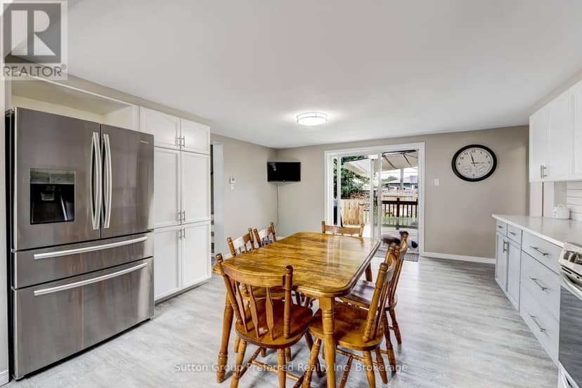 685744 Main Street — photo 7 of 40