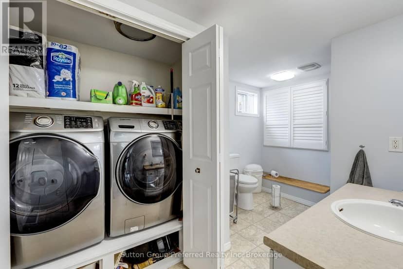 685744 Main Street — photo 9 of 40