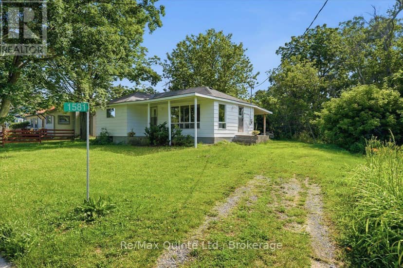 1581 County Rd 10, Prince Edward County, photo 2