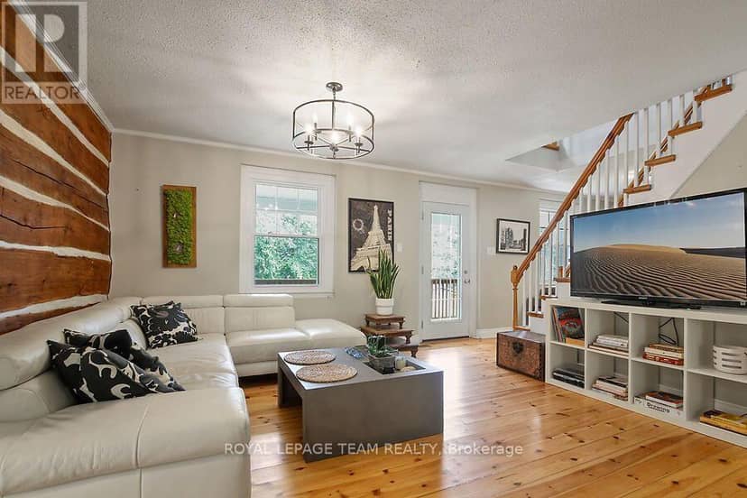3636 Forestview Lane — photo 12 of 40