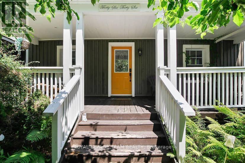 3636 Forestview Lane — photo 4 of 40