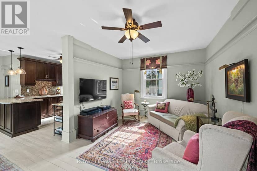 4416 Donnelly Drive — photo 8 of 40