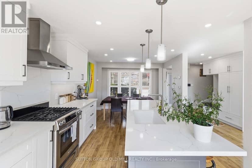 2811 Constable Road — photo 6 of 37