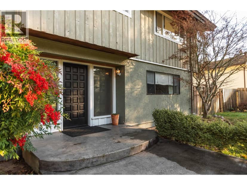 7862 EAGLE DRIVE, Halfmoon Bay