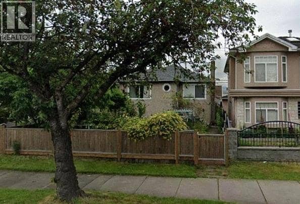 1661 E 49TH AVENUE, Vancouver