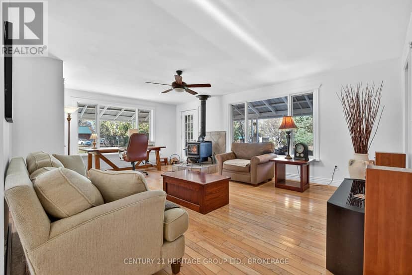 13 William Street — photo 14 of 40