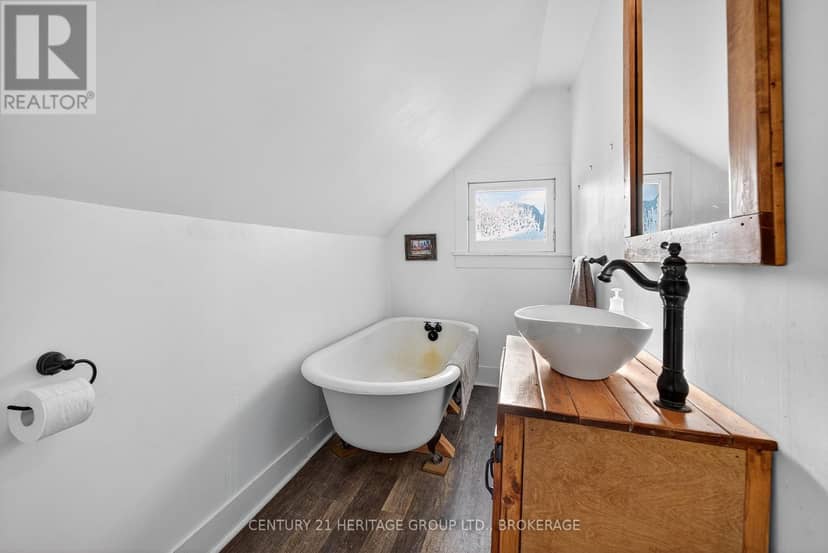 13 William Street — photo 24 of 40