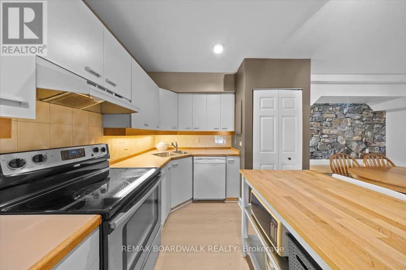 1 - 45 Mill Street — photo 11 of 39