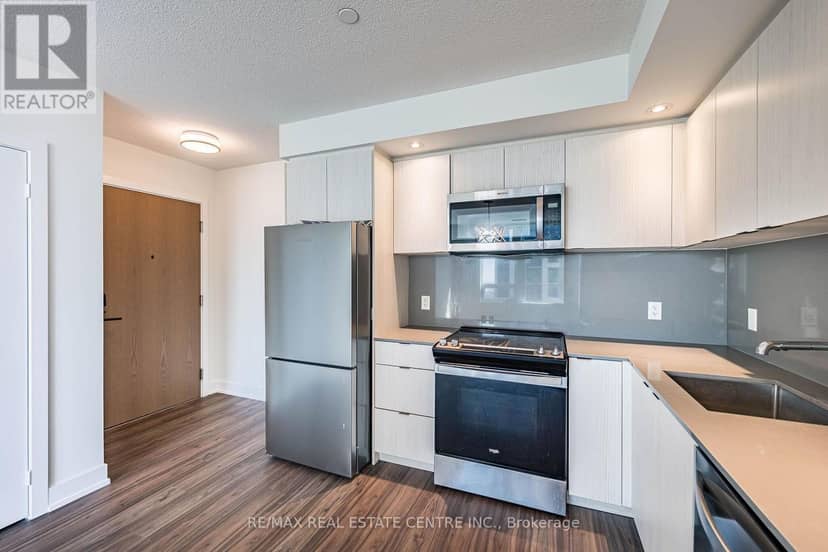 PH01 - 10 Eva Road — photo 21 of 40