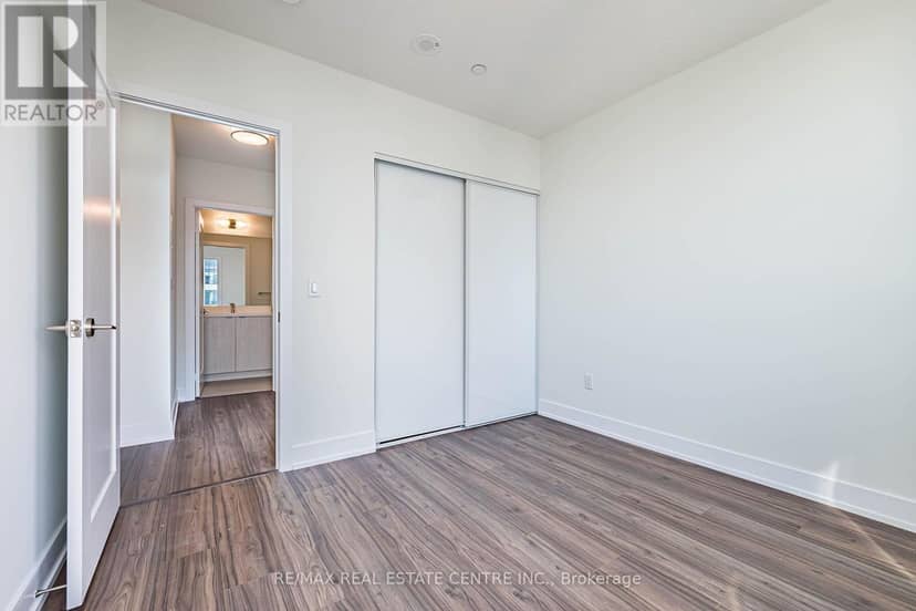 PH01 - 10 Eva Road — photo 38 of 40