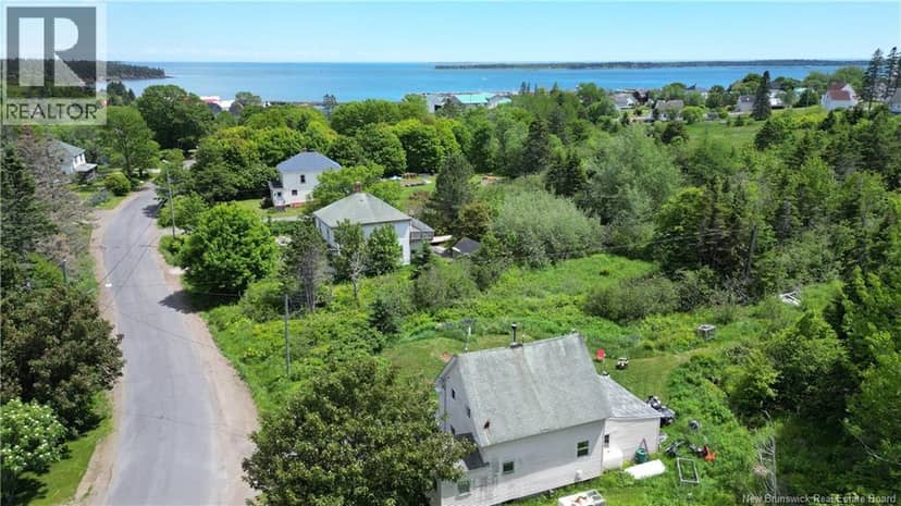27 King Street, Grand Manan, photo 2
