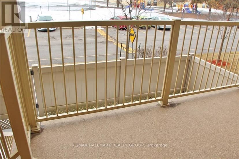 4 - 14 Sweetbriar Circle — photo 15 of 17