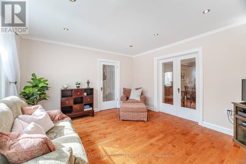 20 Fleming Avenue — photo 24 of 40