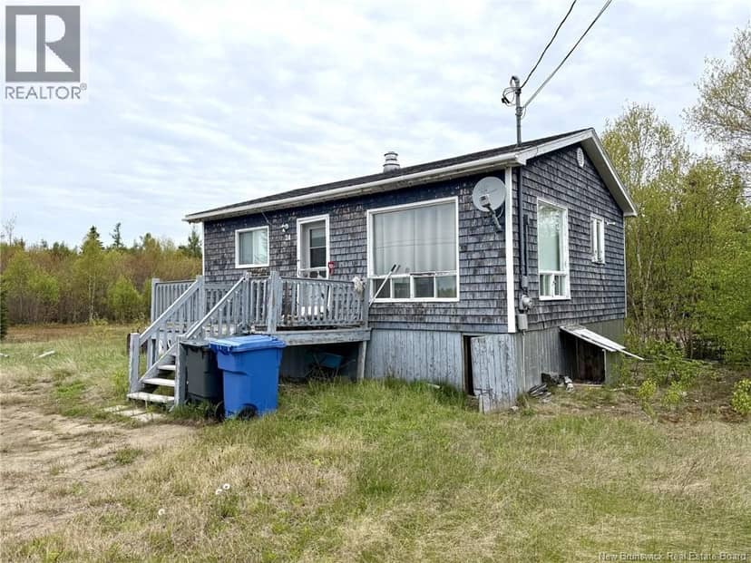 24 Chemin Frigault — photo 2 of 21