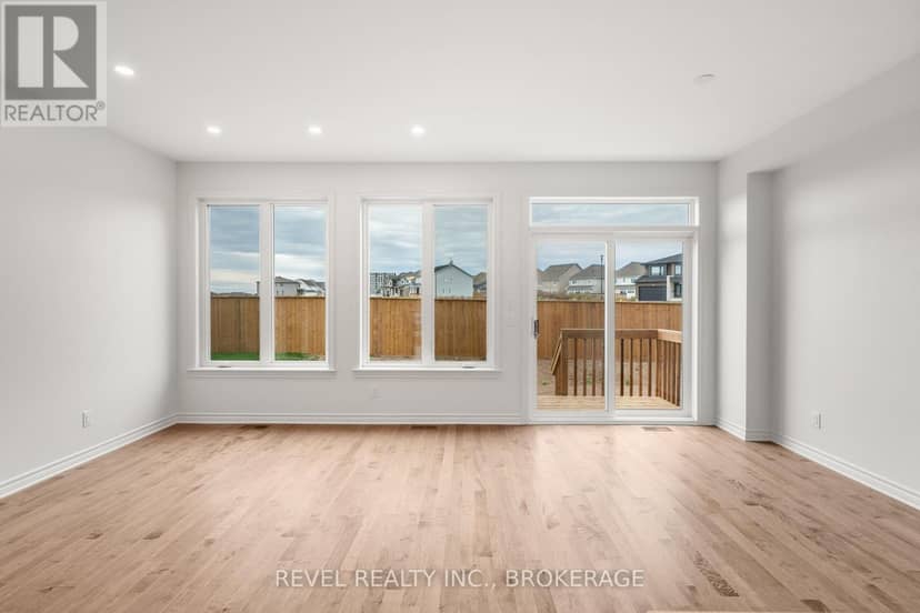 1075 Barrow Avenue — photo 12 of 37