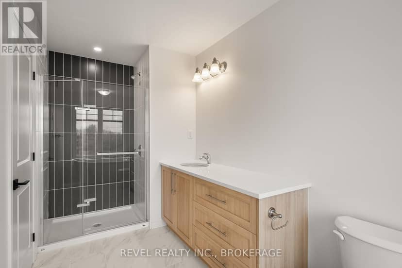 1075 Barrow Avenue — photo 21 of 37